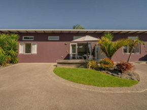 Pipirua - Whangamata Holiday Apartment